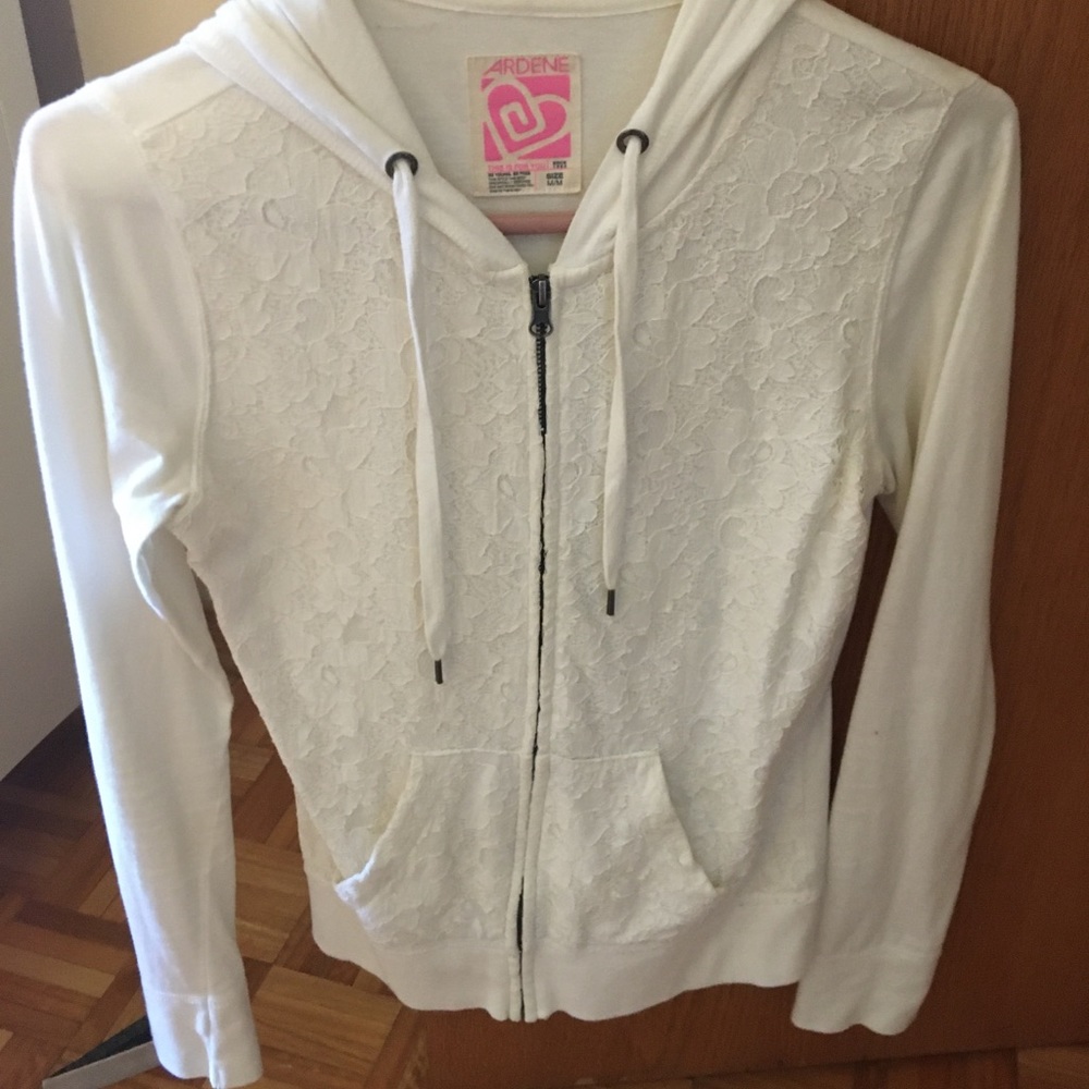 White sweater long sleeve zipper